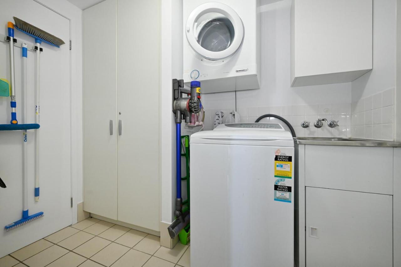 Pumicestone Blue Hotel Caloundra Bagian luar foto