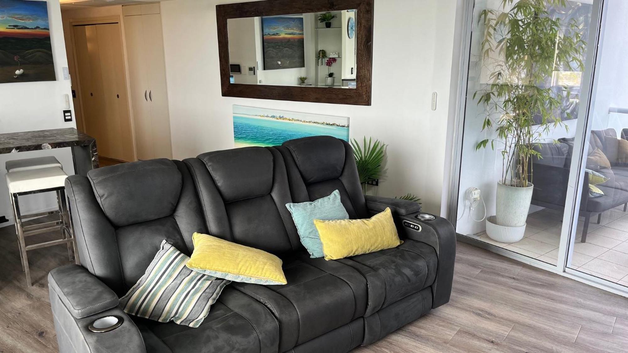 Pumicestone Blue Hotel Caloundra Bagian luar foto