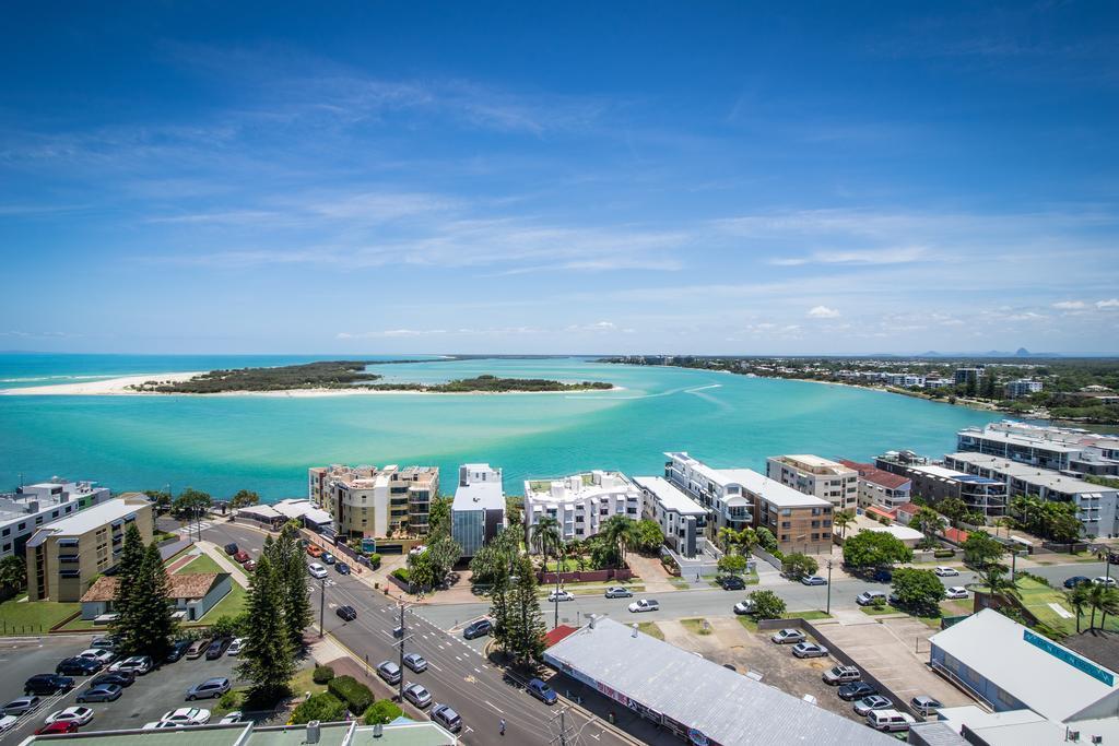 Pumicestone Blue Hotel Caloundra Bagian luar foto