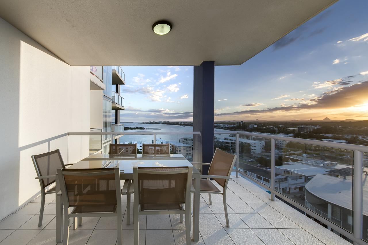 Pumicestone Blue Hotel Caloundra Bagian luar foto