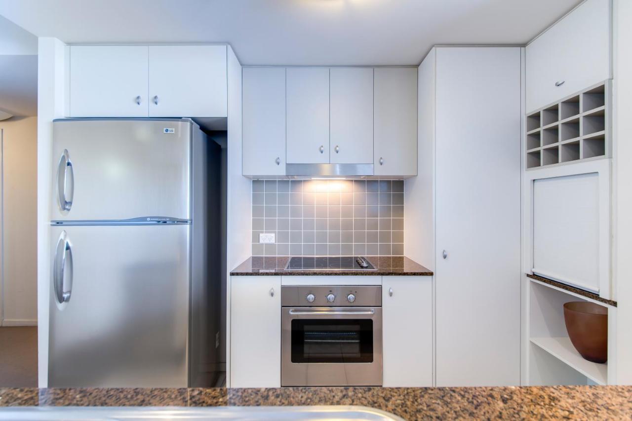 Pumicestone Blue Hotel Caloundra Bagian luar foto